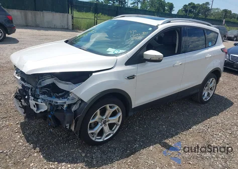 2019 Ford Escape Titanium z USA, uszkodzony, nr VIN 1FMCU9J90KUA84721